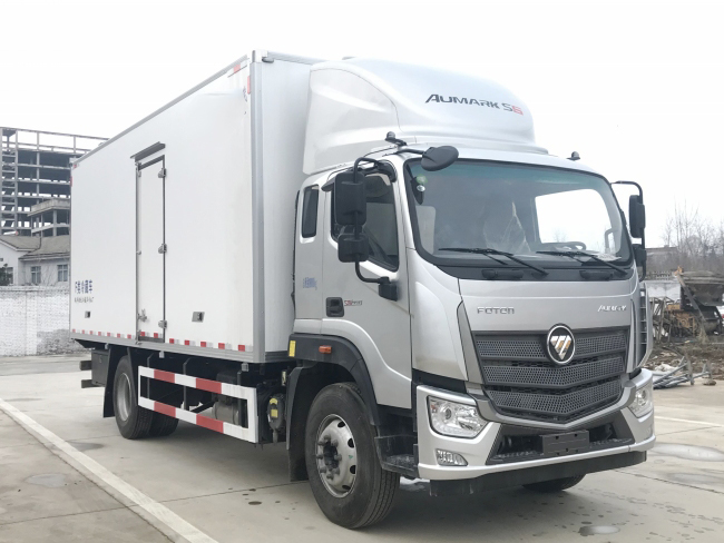 廂長(zhǎng)6.8米福田歐馬可S5冷藏車國六